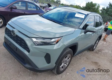 2023 Toyota Rav4 Xle z USA, uszkodzony, nr VIN 2T3P1RFV2PW364915